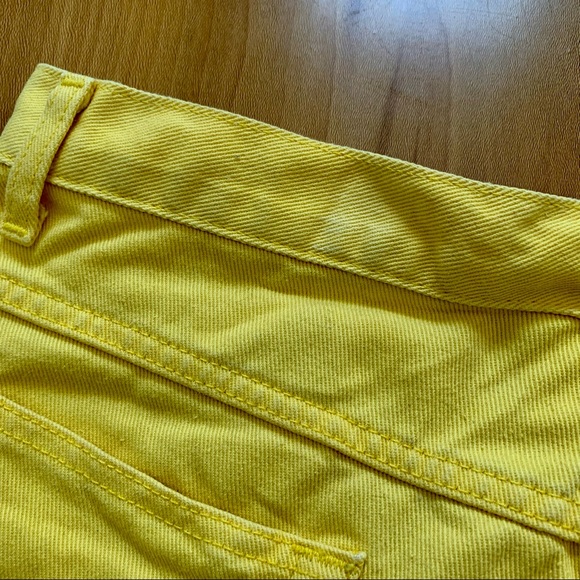 ✨ Newport News Vintage Cut-Off Yellow Shorts - Size 14 - Picture 10 of 13